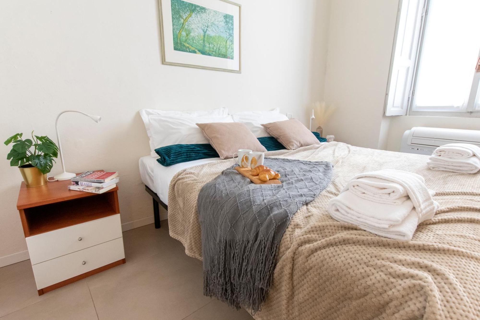 Luxury Apartment Near Duomo Italia 38 米兰 外观 照片