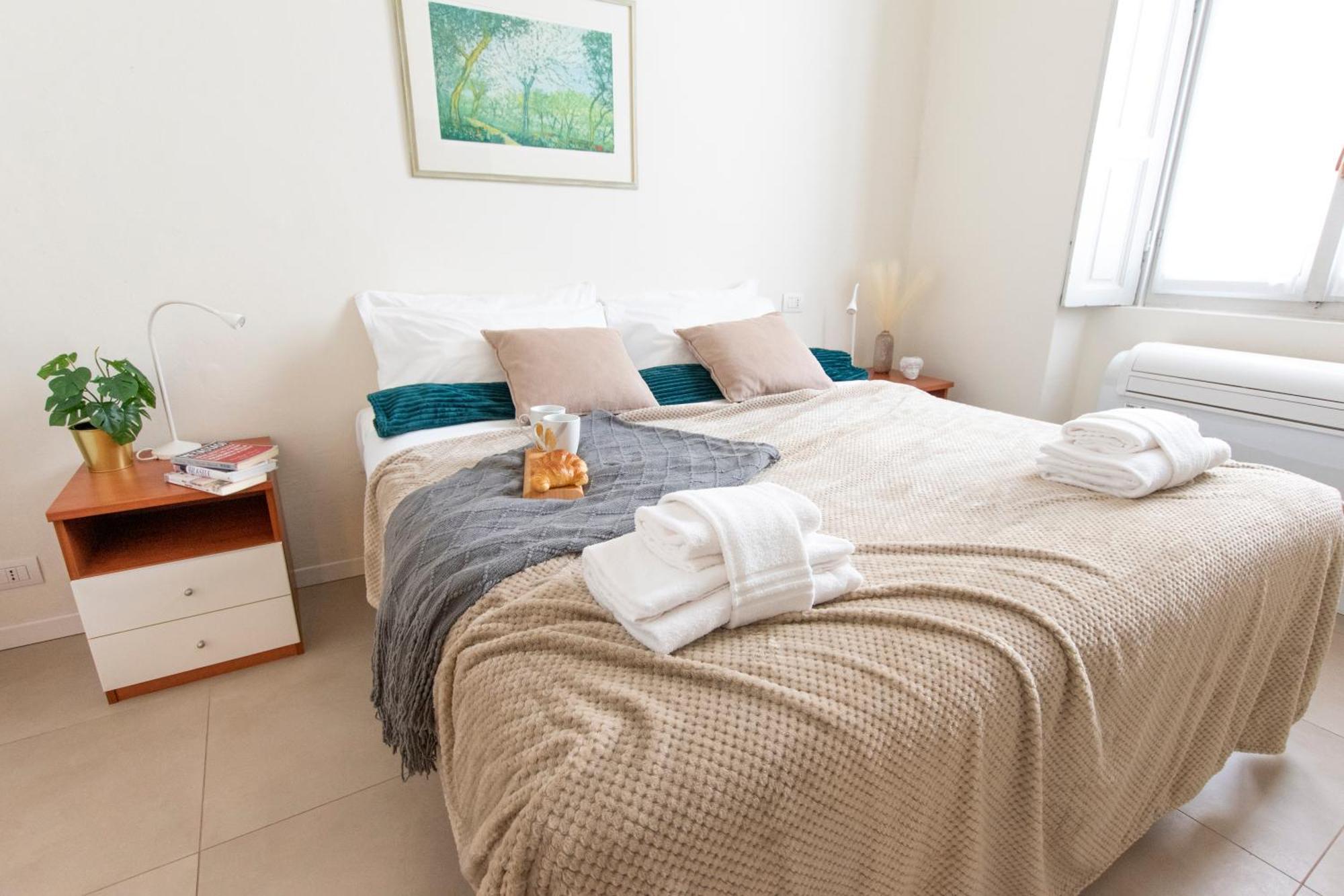 Luxury Apartment Near Duomo Italia 38 米兰 外观 照片