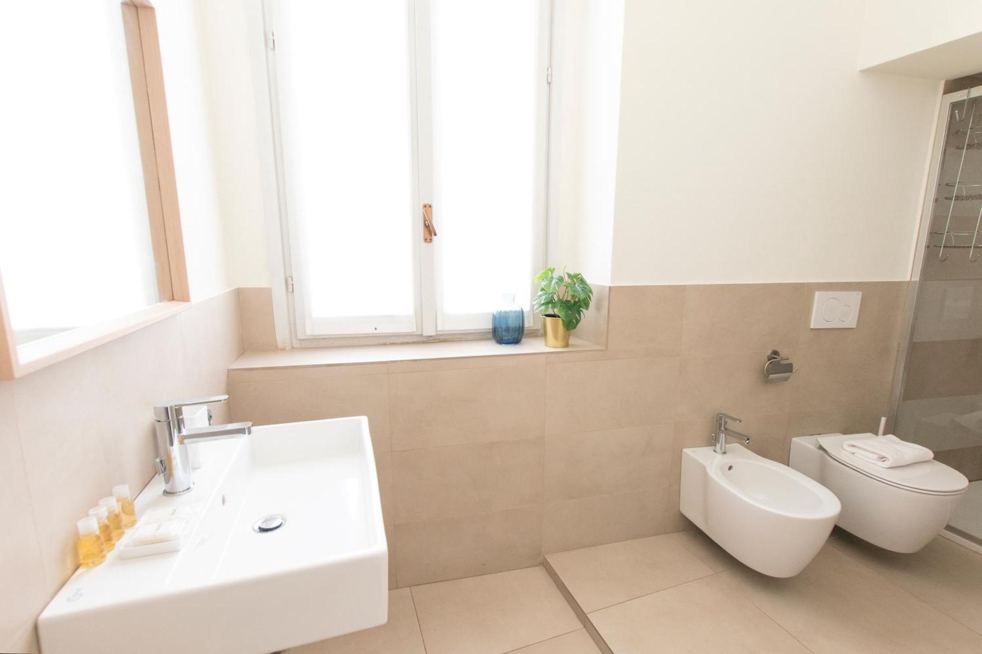 Luxury Apartment Near Duomo Italia 38 米兰 外观 照片